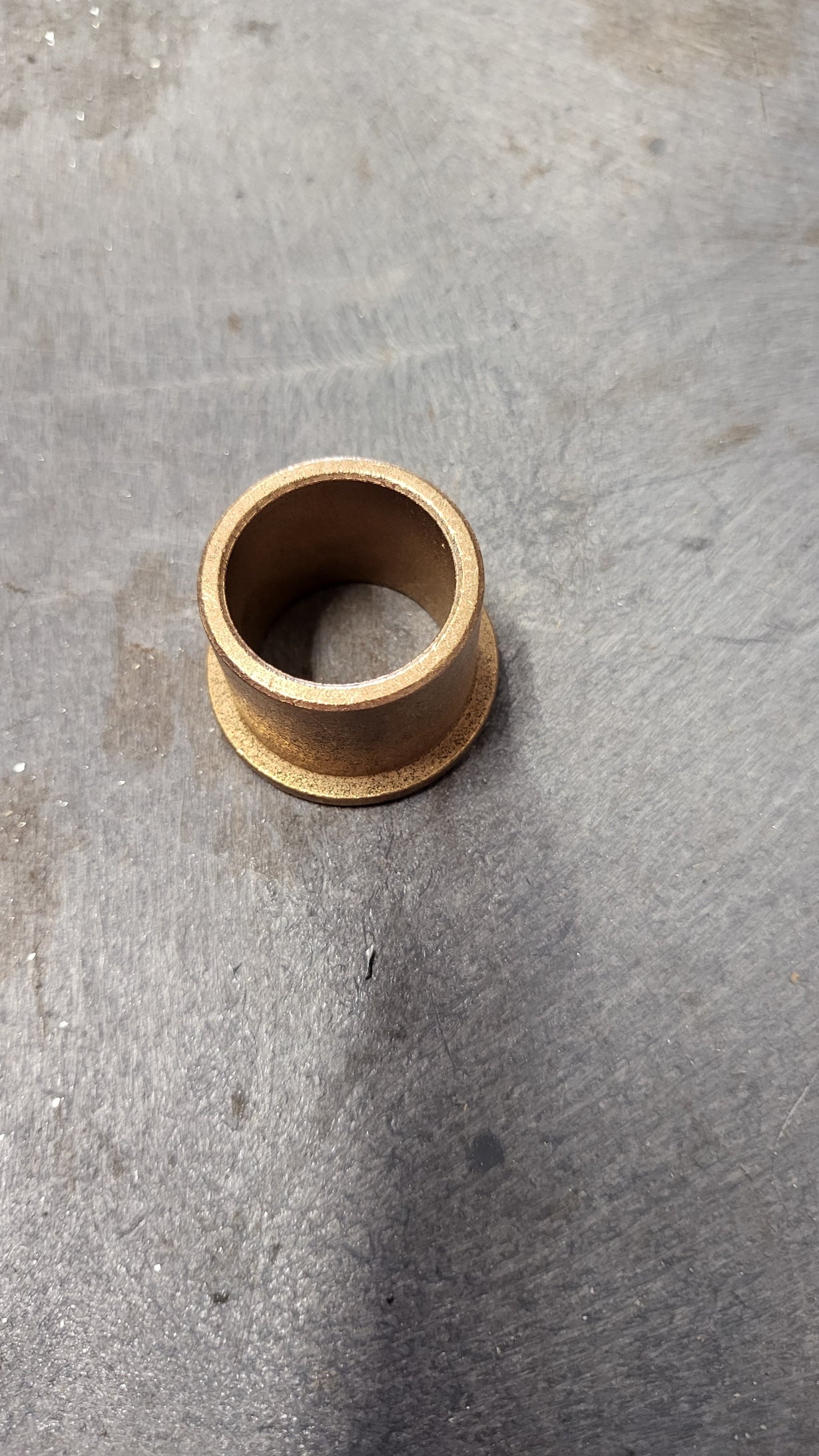 100-000-691 FLANGED SLEEVE BEARING BRONZE, 1 ID, 1-1/4 OD, 1 LG