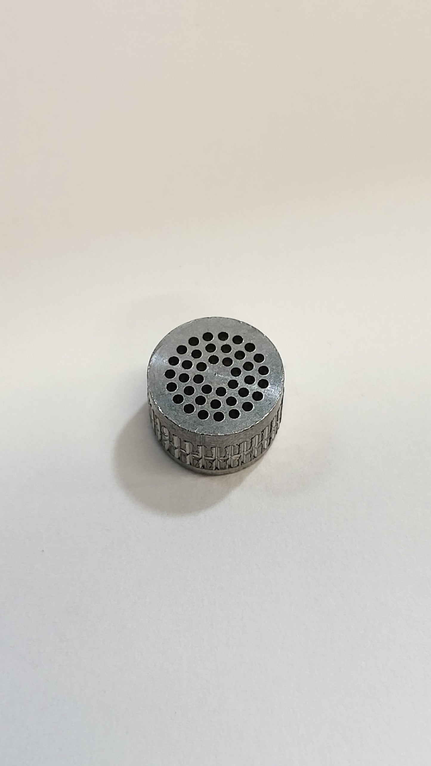 100-000-059 AL CORE VENT, HOLED, 10MM 10/2.0/40X0.8/7.0 1,000 PC BAG