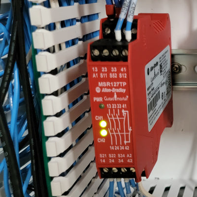 100-003-800 Safety Relay Allen Bradley