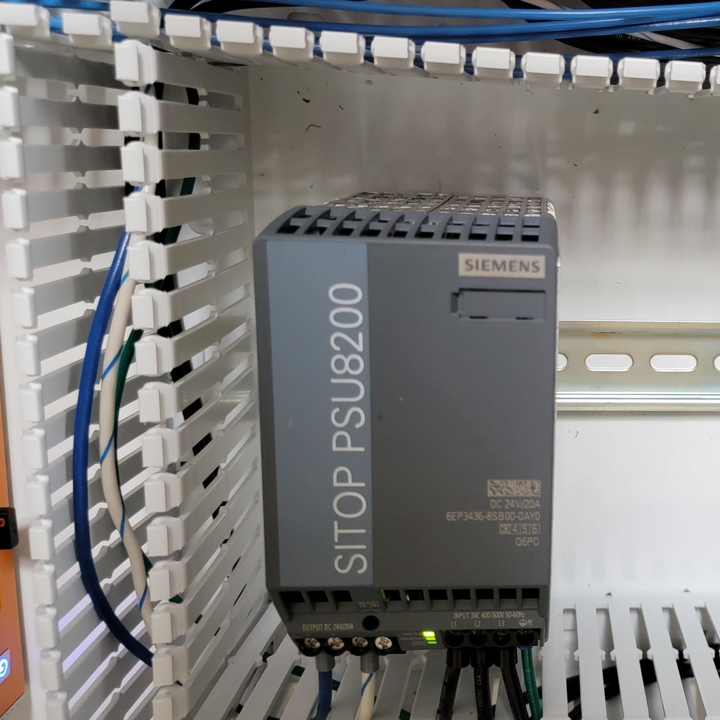 100-000-414  Power Supply 24Volt DC 3-phase, stabilized